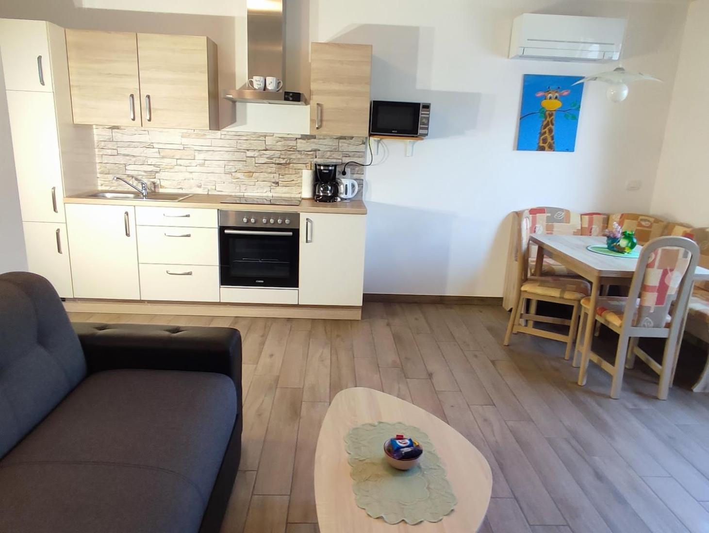 Apartments And Wellness Jelovca Radovljica Extérieur photo